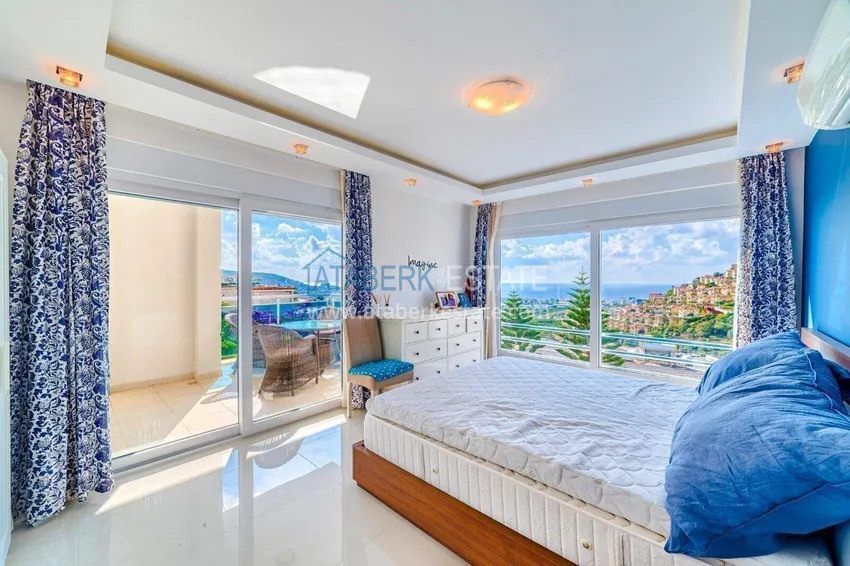 Purchase  4+1 two-story private villa in Alanya — furniture, swimming pool, sea view, Kargicak district 17 