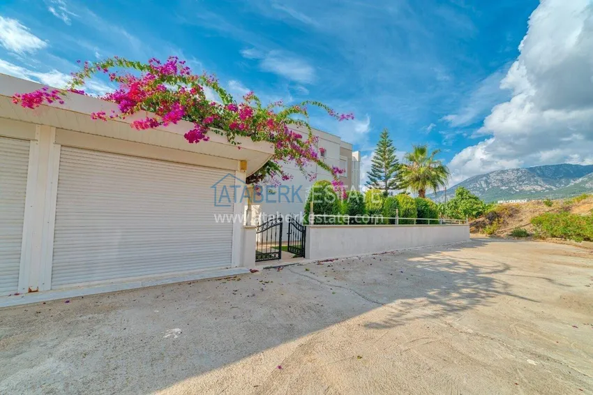 4+1 two-story private villa in Alanya — furniture, swimming pool, sea view, Kargicak district 21 