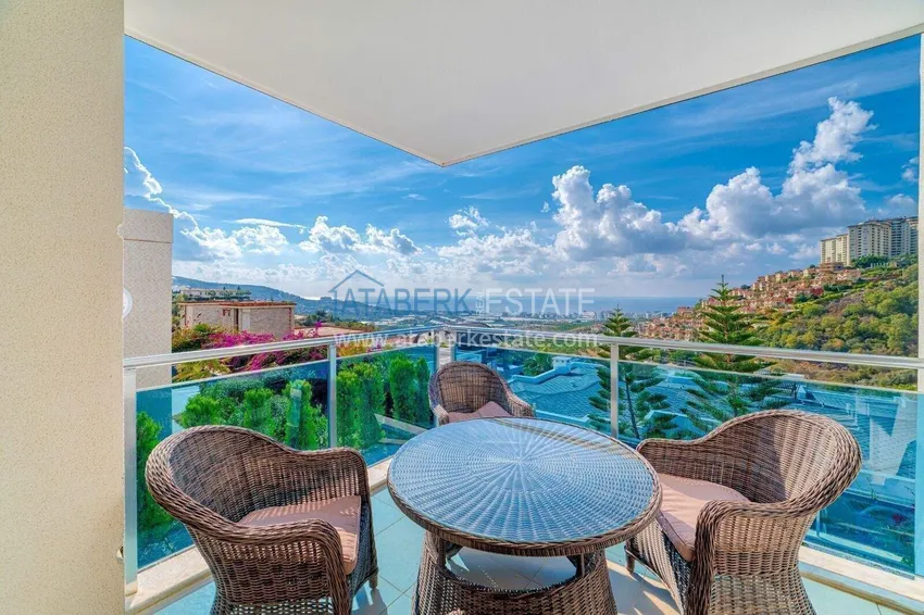 Purchase  4+1 two-story private villa in Alanya — furniture, swimming pool, sea view, Kargicak district 25 