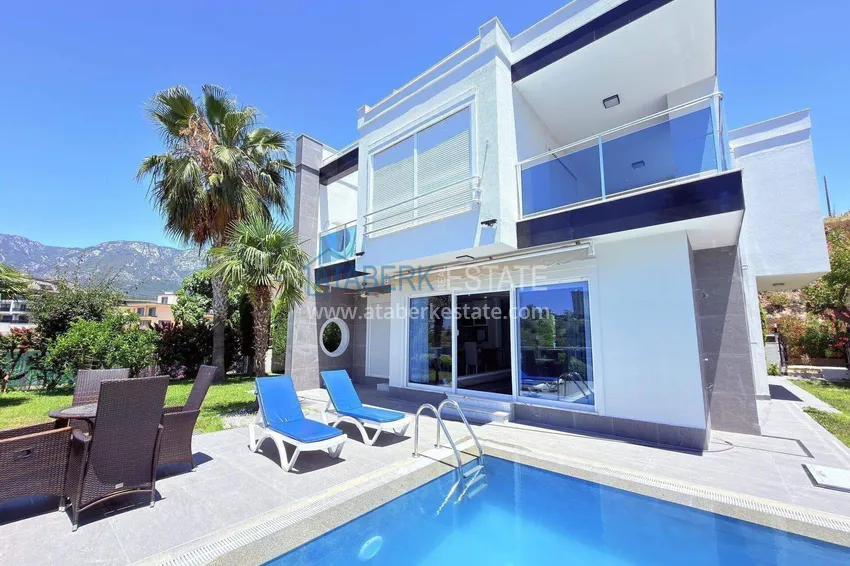 4+1 two-story private villa in Alanya — furniture, swimming pool, sea view, Kargicak district 2 