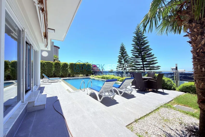 4+1 two-story private villa in Alanya — furniture, swimming pool, sea view, Kargicak district 7 