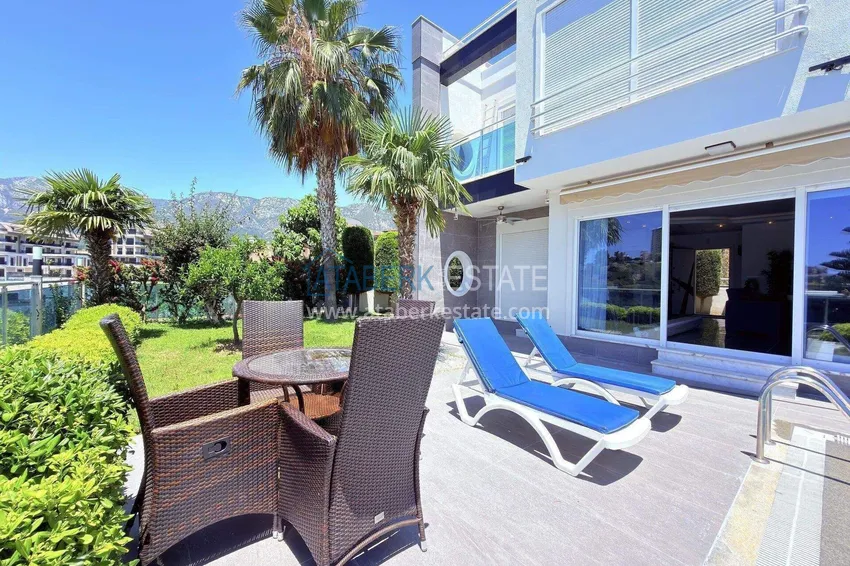 4+1 two-story private villa in Alanya — furniture, swimming pool, sea view, Kargicak district 9 