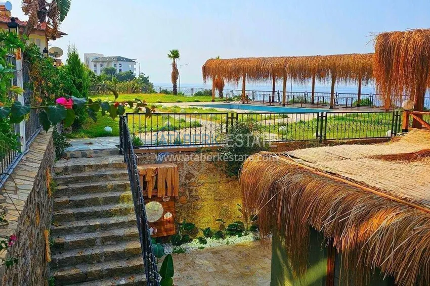 2+1 apartment on the first line in Alanya, Kargicak district — furniture, side sea view 25 