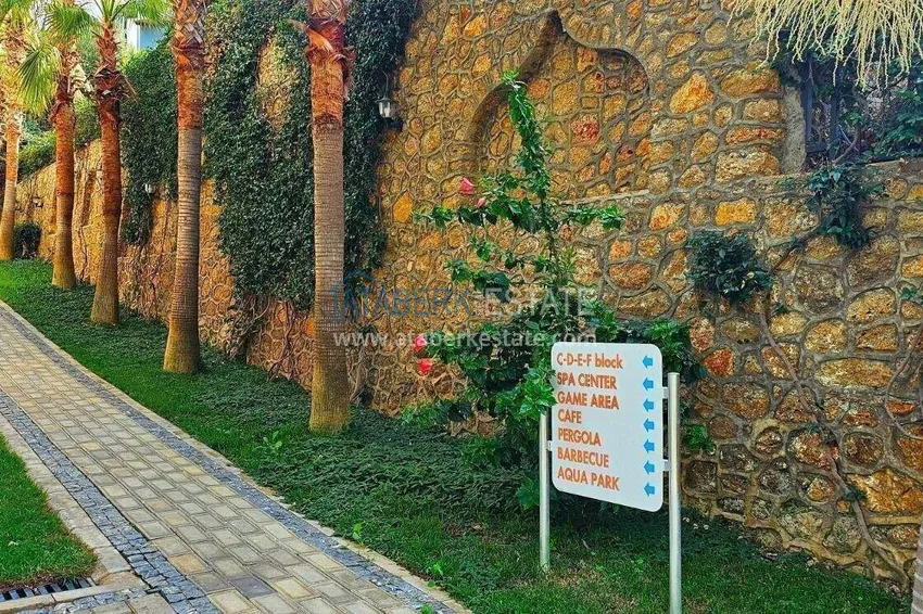 2+1 apartment on the first line in Alanya, Kargicak district — furniture, side sea view 31 
