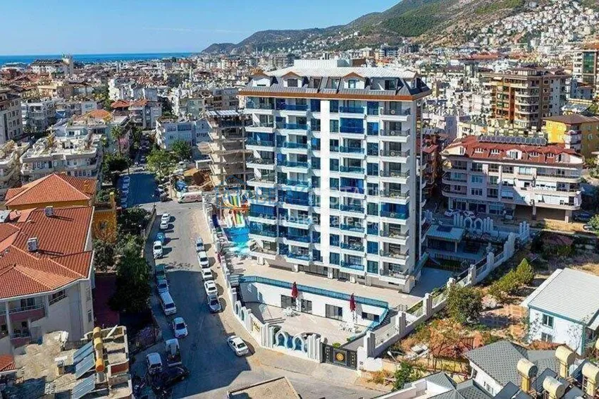 2+1 apartment in the center of Alanya, furnished in a luxury complex, Cleopatra beach area  1 