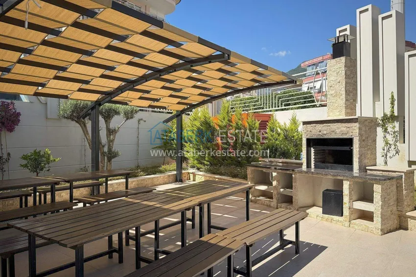 2+1 apartment in the center of Alanya, furnished in a luxury complex, Cleopatra beach area  12 