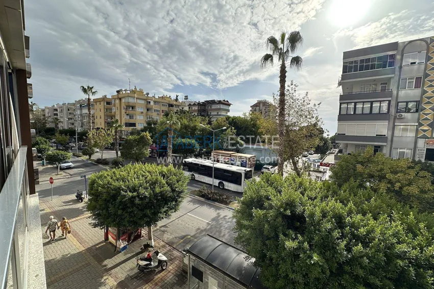 Purchase  Apartment 1+1 in the center of Mahmutlar — furniture, glazed balcony, 200 meters from the sea  12 