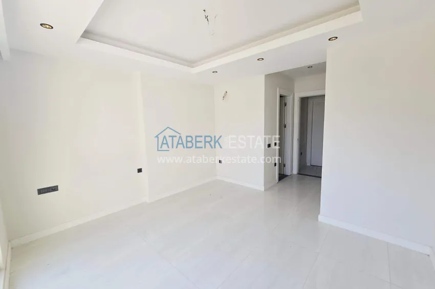 Purchase  Townhouse in Alanya — from the owner with access to the pool, to a premium complex, Turkler district 14 