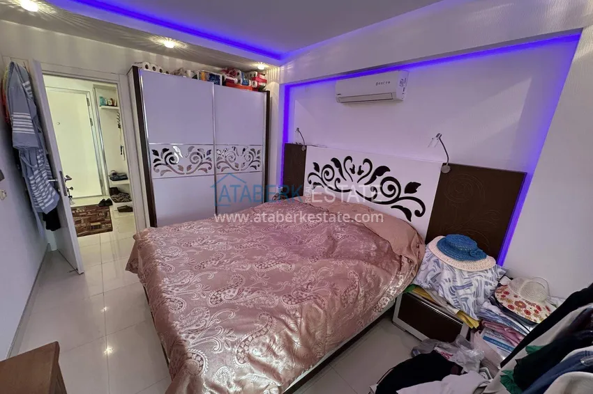Purchase  Apartment 1+1 in the center of Mahmutlar — furniture, glazed balcony, 200 meters from the sea  16 