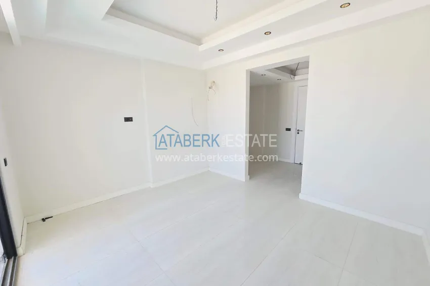 Purchase  Townhouse in Alanya — from the owner with access to the pool, to a premium complex, Turkler district 17 