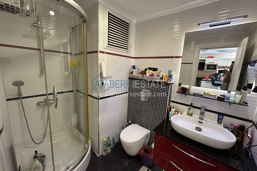 Purchase  Apartment 1+1 in the center of Mahmutlar — furniture, glazed balcony, 200 meters from the sea  17 