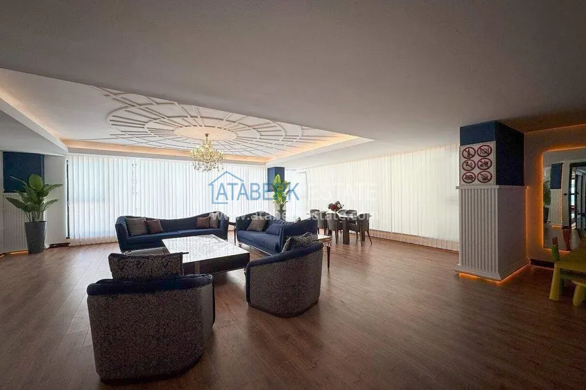 2+1 apartment in the center of Alanya, furnished in a luxury complex, Cleopatra beach area  19 