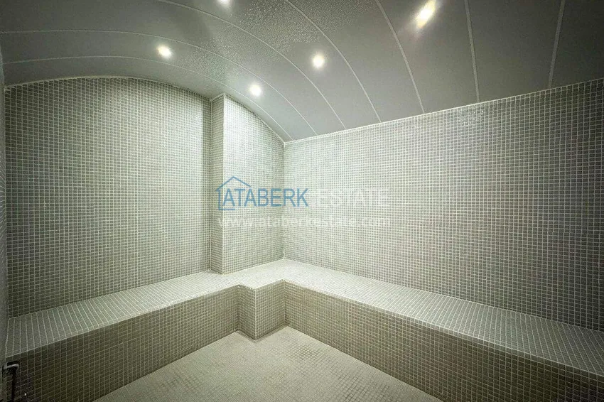 2+1 apartment in the center of Alanya, furnished in a luxury complex, Cleopatra beach area  30 