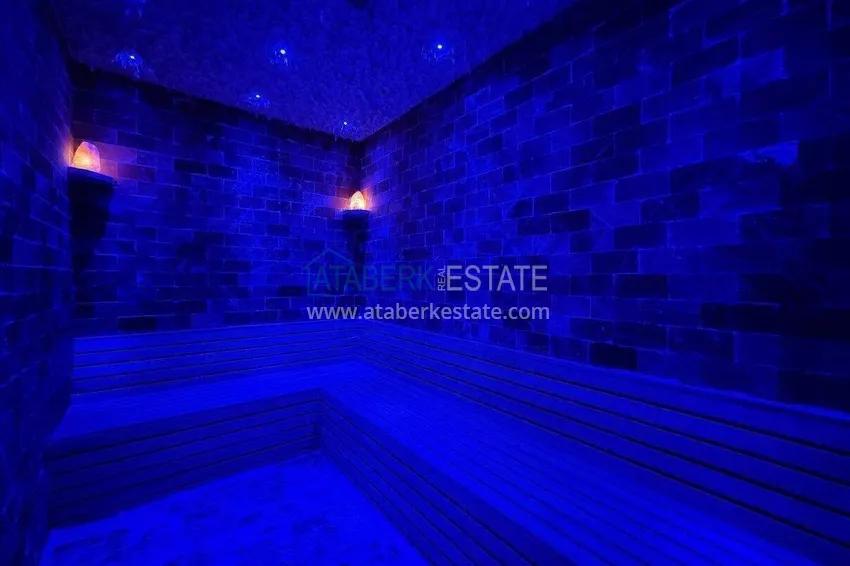 2+1 apartment in the center of Alanya, furnished in a luxury complex, Cleopatra beach area  31 