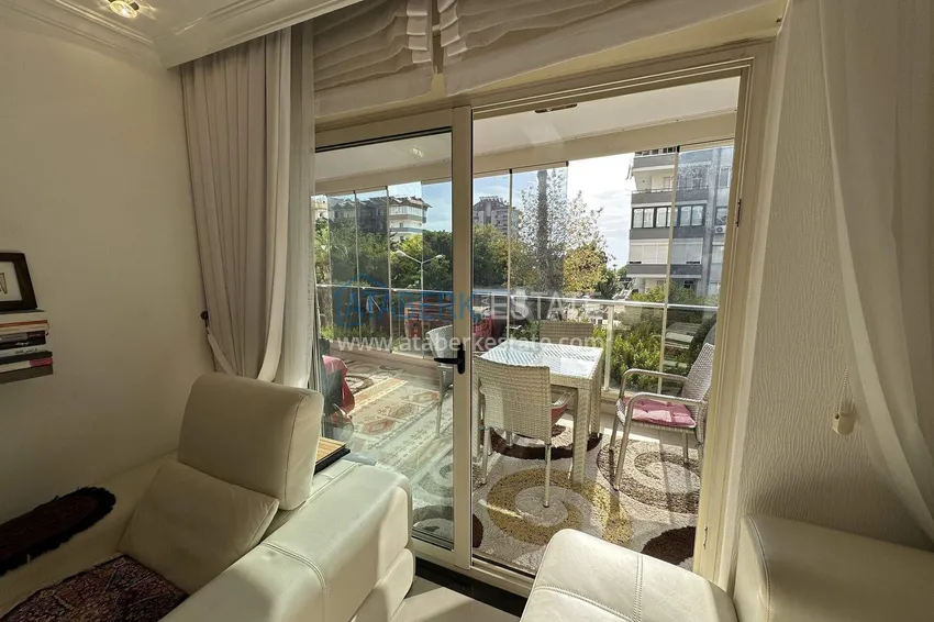 Purchase  Apartment 1+1 in the center of Mahmutlar — furniture, glazed balcony, 200 meters from the sea  5 