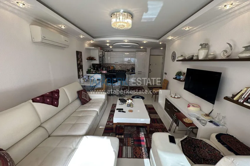 Purchase  Apartment 1+1 in the center of Mahmutlar — furniture, glazed balcony, 200 meters from the sea  6 
