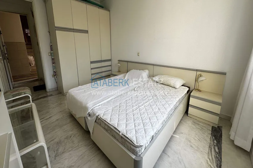 Purchase  Apartment in the center of Alanya for a residence permit — one-bedroom with furniture, Cleopatra beach area 8 