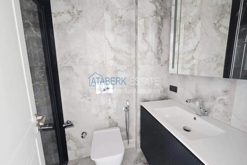 Purchase  Townhouse in Alanya — from the owner with access to the pool, to a premium complex, Turkler district 9 