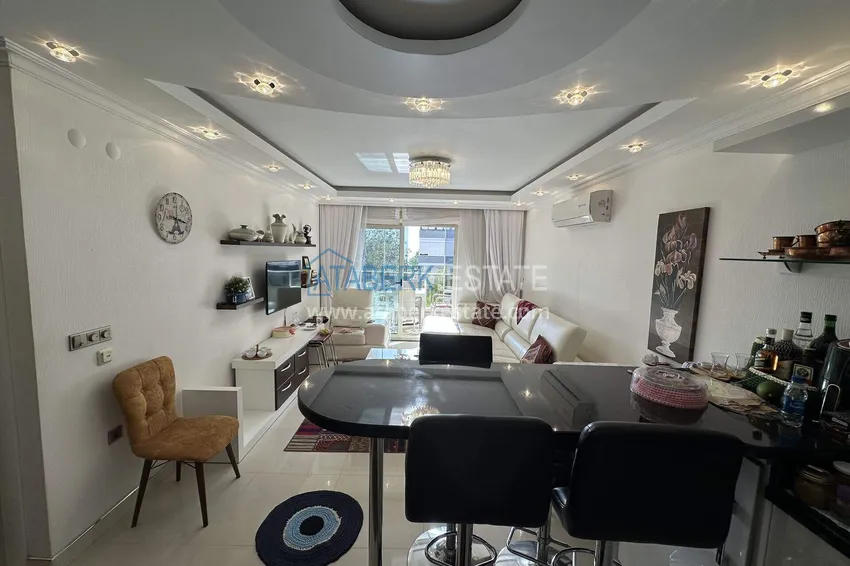 Purchase  Apartment 1+1 in the center of Mahmutlar — furniture, glazed balcony, 200 meters from the sea  9 