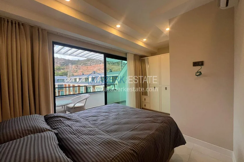 Purchase  Penthouse duplex 2+1 in Alanya - from the owner with furniture, area in Konakli 16 