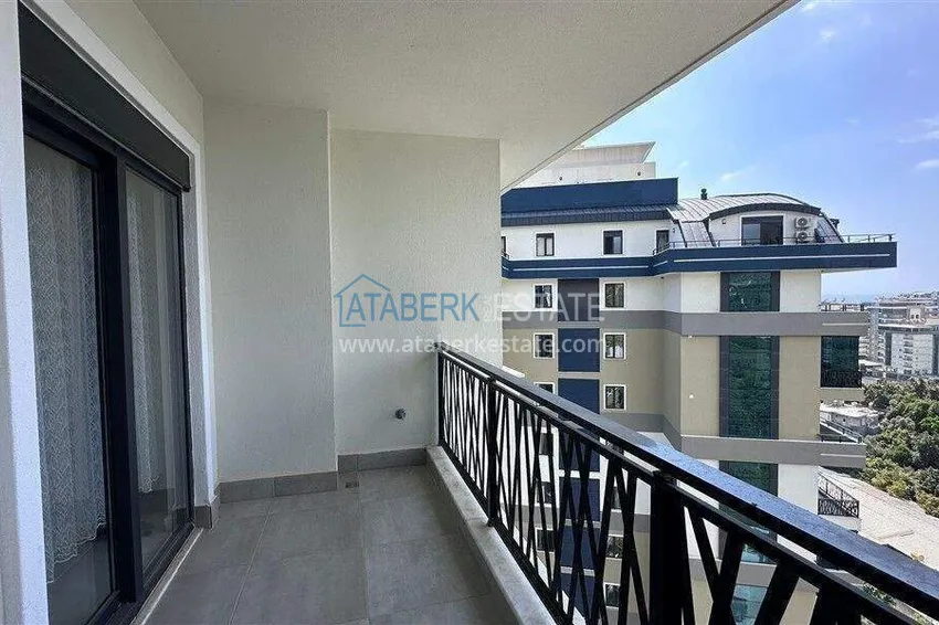 Purchase  1+1 furnished apartment in Alanya — hotel-type complex, Mahmutlar district 6 