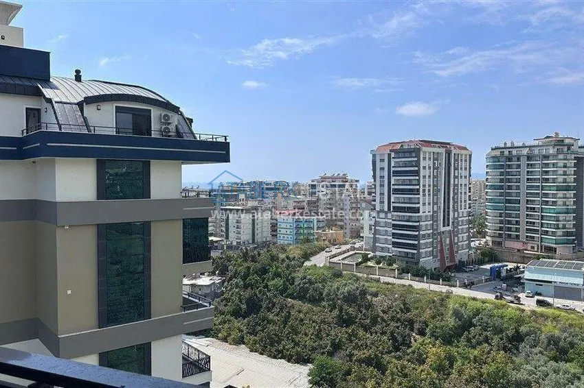 Purchase  1+1 furnished apartment in Alanya — hotel-type complex, Mahmutlar district 7 