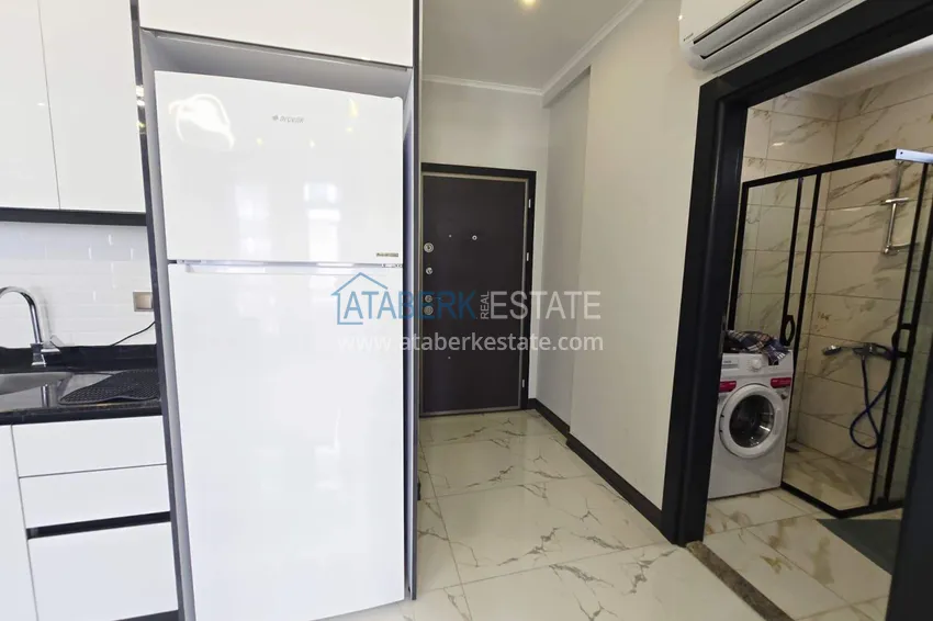 Purchase  1+1 apartment in the center of Alanya — furnished by the owner, Cleopatra beach area 1 