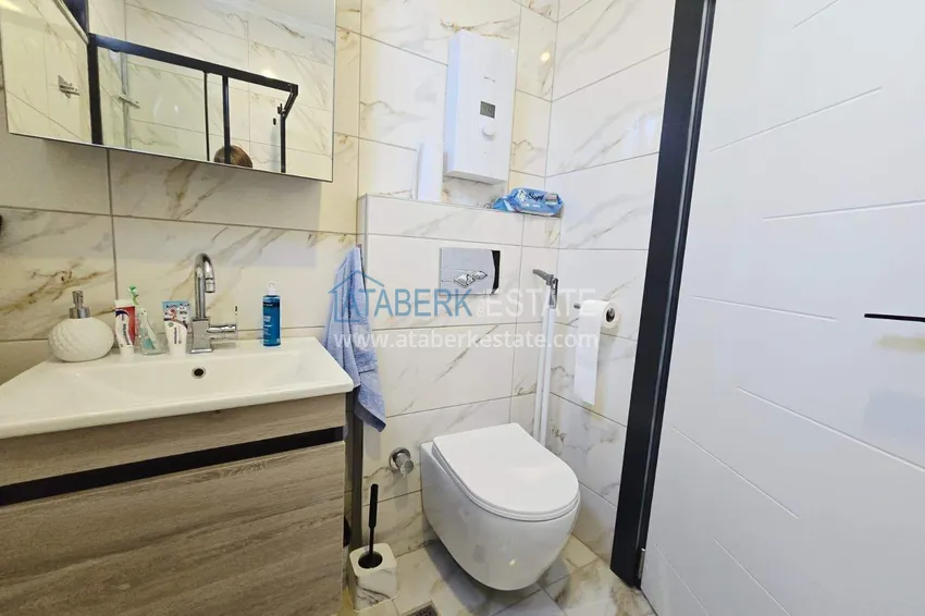 Purchase  1+1 apartment in the center of Alanya — furnished by the owner, Cleopatra beach area 11 