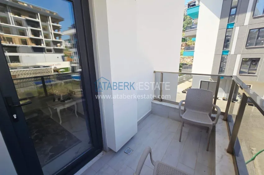 Purchase  1+1 apartment in the center of Alanya — furnished by the owner, Cleopatra beach area 12 