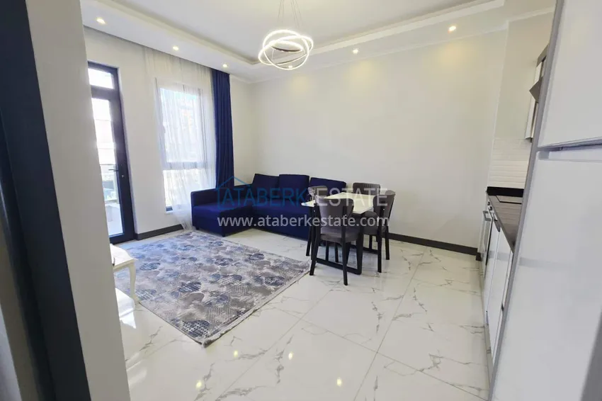 Purchase  1+1 apartment in the center of Alanya — furnished by the owner, Cleopatra beach area 2 