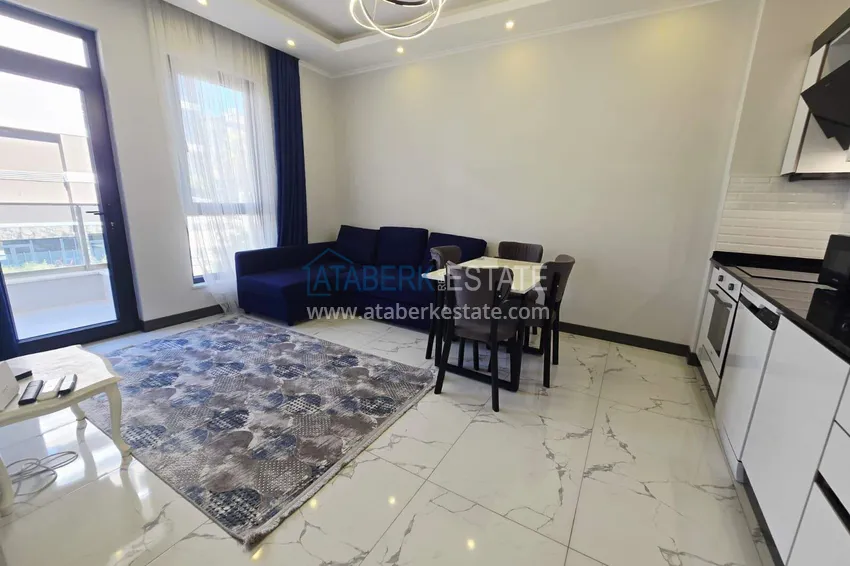 Purchase  1+1 apartment in the center of Alanya — furnished by the owner, Cleopatra beach area 3 
