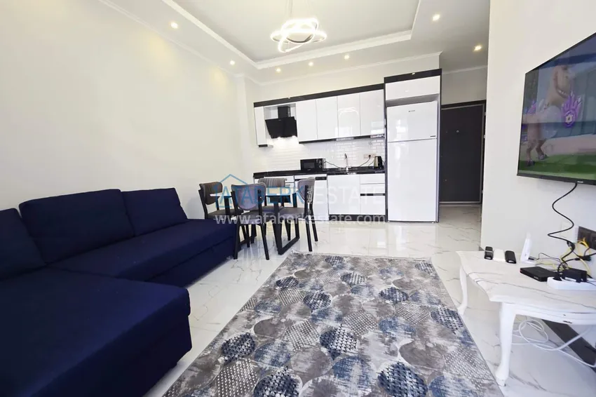 Purchase  1+1 apartment in the center of Alanya — furnished by the owner, Cleopatra beach area 6 