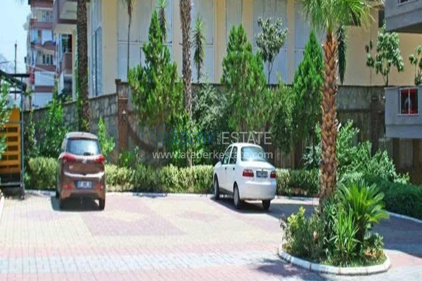 2+1 apartment in the center of Alanya — furniture, mountain view, glazed balcony, Cleopatra beach area  10 