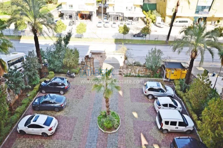 2+1 apartment in the center of Alanya — furniture, mountain view, glazed balcony, Cleopatra beach area  11 