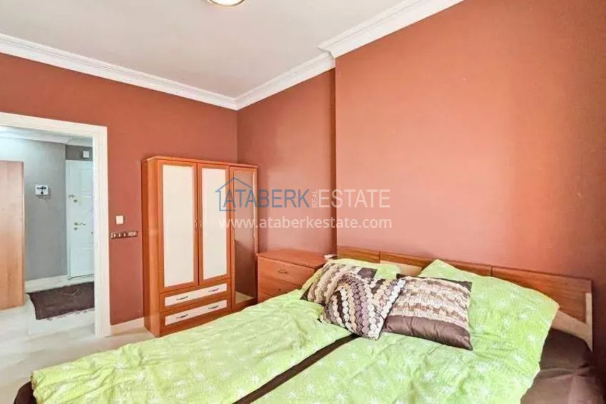 Purchase  2+1 apartment in the center of Alanya — furniture, mountain view, glazed balcony, Cleopatra beach area  11 