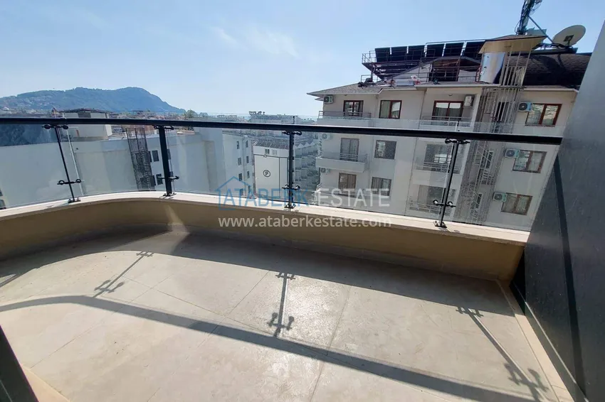 Purchase  1+1 apartment in the center of Alanya - overlooking the sea and the fortress, Cleopatra beach area 11 