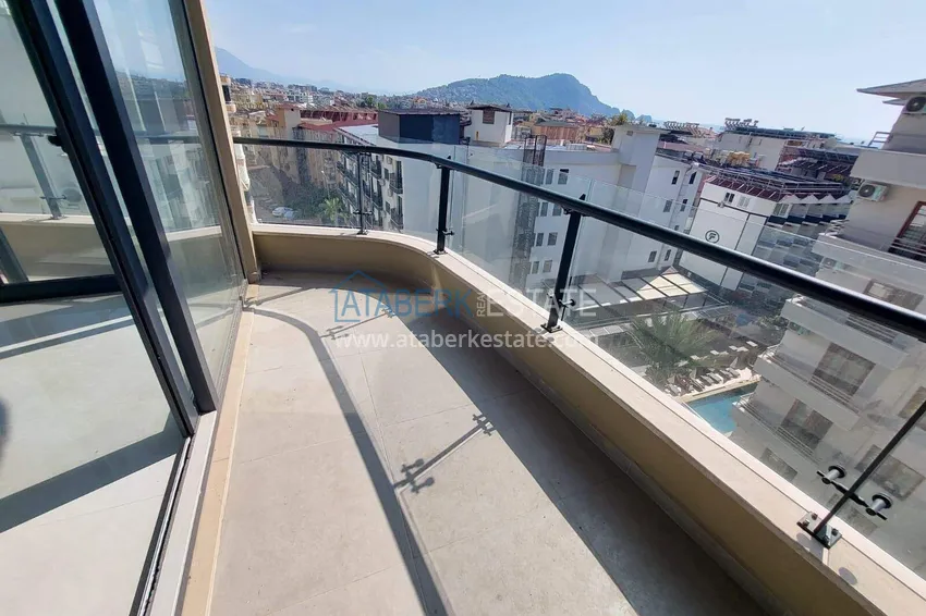 Purchase  1+1 apartment in the center of Alanya - overlooking the sea and the fortress, Cleopatra beach area 12 