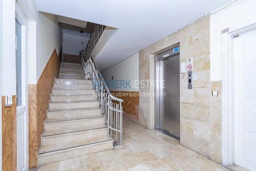 2+1 apartment in the center of Alanya — furniture, mountain view, glazed balcony, Cleopatra beach area  13 