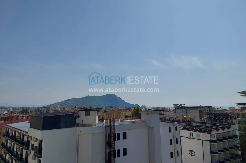 Purchase  1+1 apartment in the center of Alanya - overlooking the sea and the fortress, Cleopatra beach area 13 