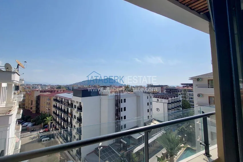 Purchase  1+1 apartment in the center of Alanya - overlooking the sea and the fortress, Cleopatra beach area 15 