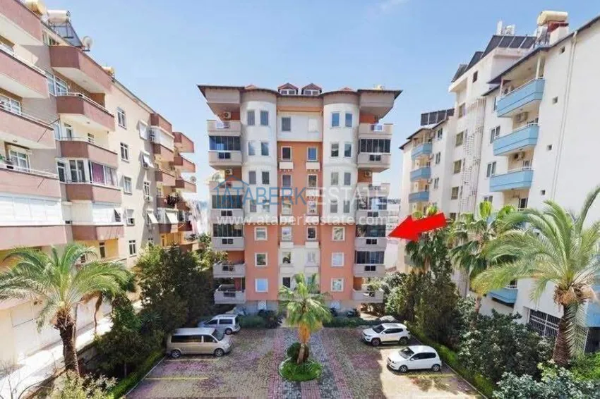 2+1 apartment in the center of Alanya — furniture, mountain view, glazed balcony, Cleopatra beach area  3 