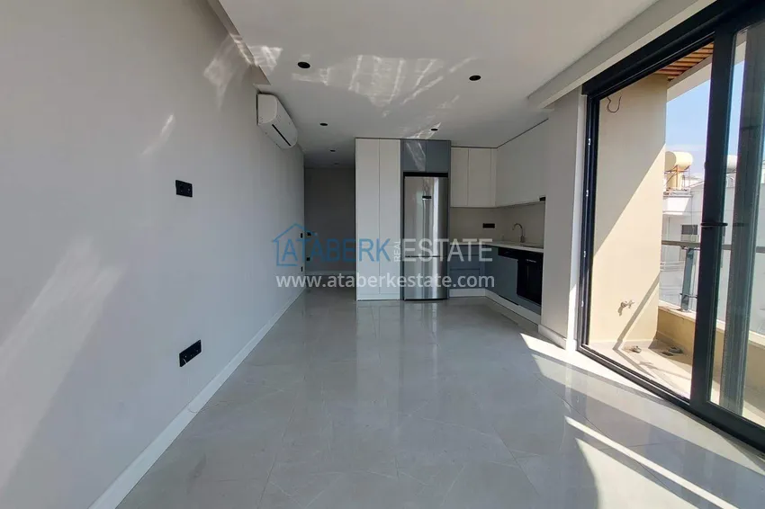 Purchase  1+1 apartment in the center of Alanya - overlooking the sea and the fortress, Cleopatra beach area 6 