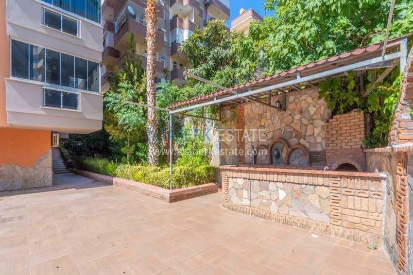 2+1 apartment in the center of Alanya — furniture, mountain view, glazed balcony, Cleopatra beach area  7 
