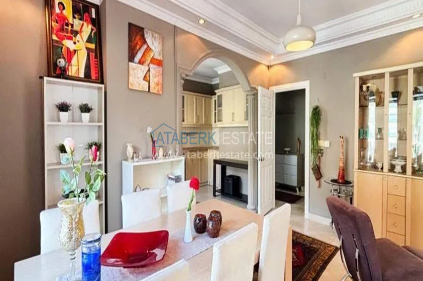 Purchase  2+1 apartment in the center of Alanya — furniture, mountain view, glazed balcony, Cleopatra beach area  8 