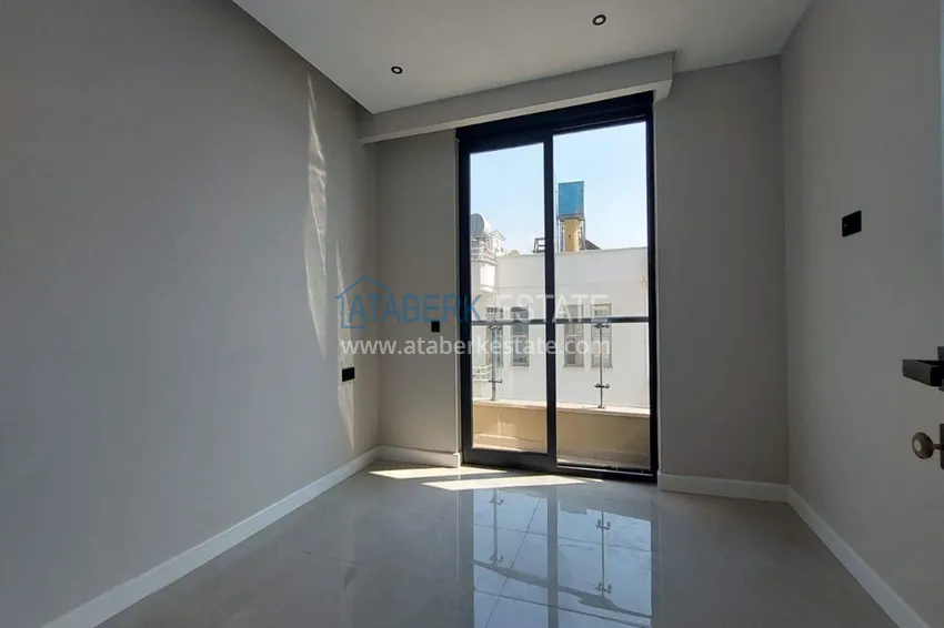 Purchase  1+1 apartment in the center of Alanya - overlooking the sea and the fortress, Cleopatra beach area 8 