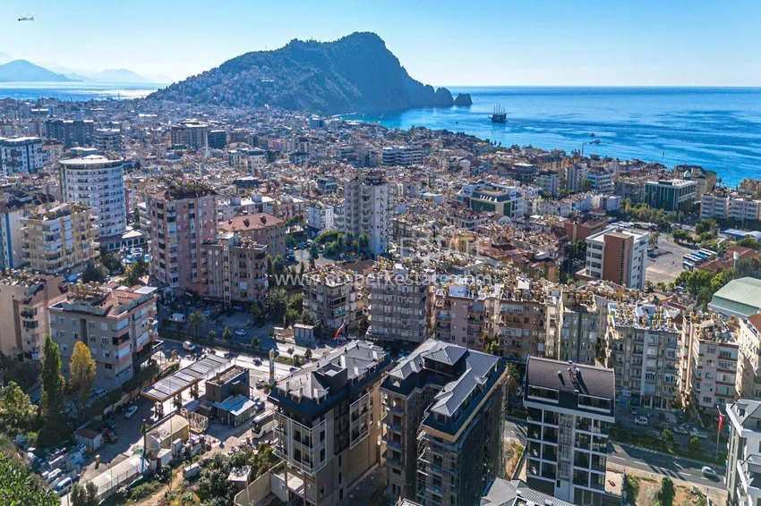 2+1 apartment in the center of Alanya - Cleopatra beach area, 650 meters  1 