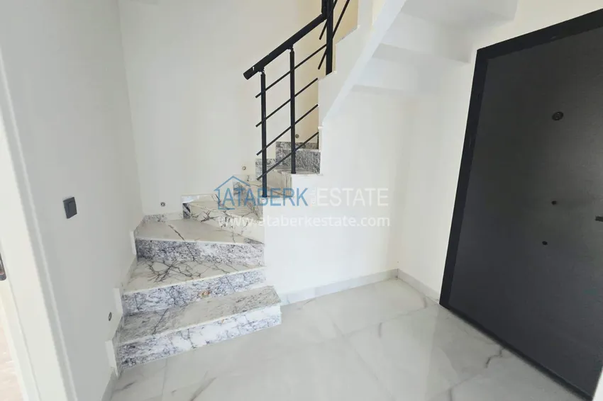 Purchase  Property for a residence permit in Mahmutlar - 3+1 garden duplex with a private terrace and access to the pool 1 