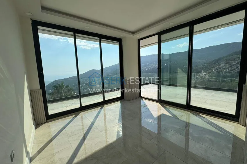 Purchase Stylish villa in Alanya - with panoramic views in the prestigious Bektash area. Real estate for a residence permit 28