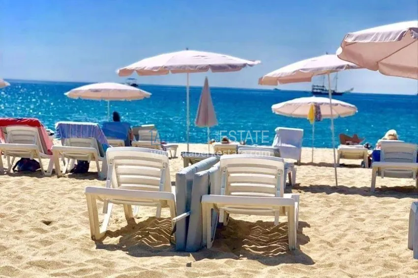 2+1 penthouse in Alanya, Mahmutlar district — furniture, 110 m² terrace, sea and mountain views 10 