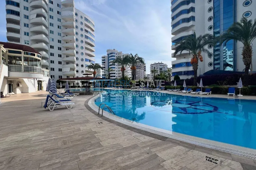 2+1 penthouse in Alanya, Mahmutlar district — furniture, 110 m² terrace, sea and mountain views 3 